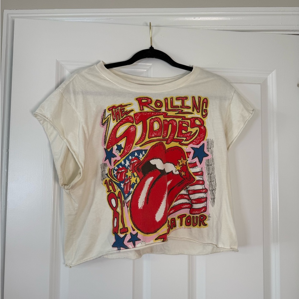 Cropped Graphic Tee